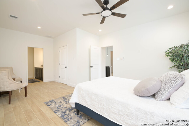 Listing photo id 8 for 1526 Norfleet