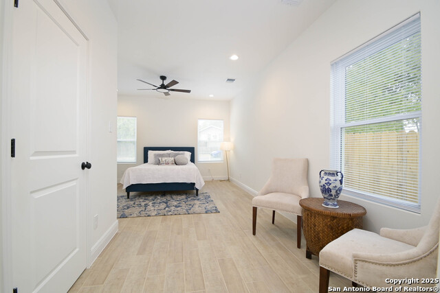Listing photo id 9 for 1526 Norfleet