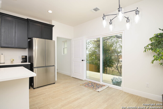 Listing photo id 5 for 1526 Norfleet