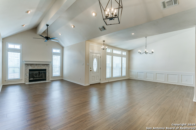 Listing photo id 8 for 91 Oakwell Farms