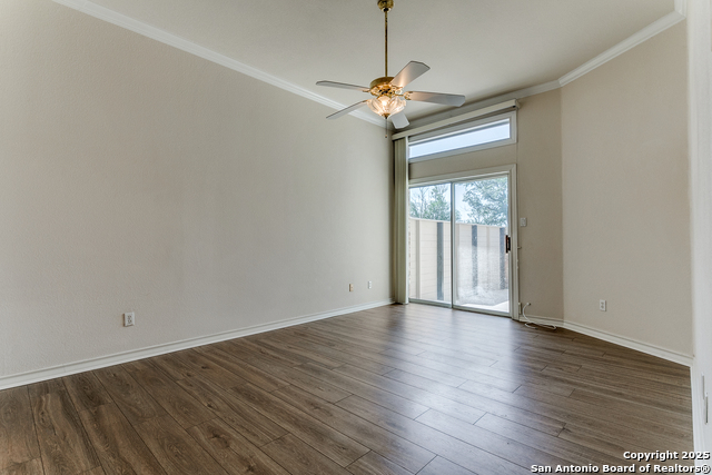 Listing photo id 14 for 91 Oakwell Farms