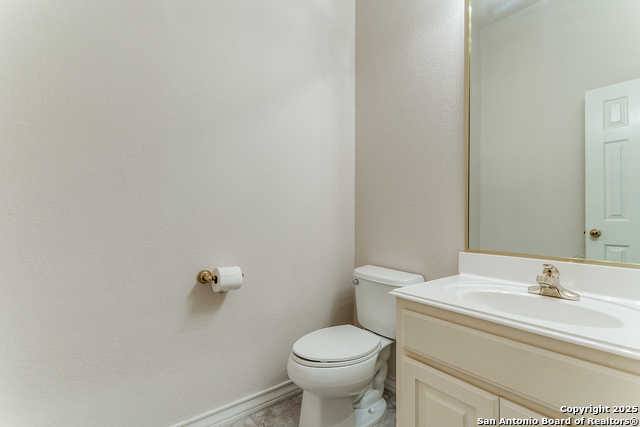 Listing photo id 19 for 91 Oakwell Farms