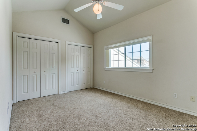 Listing photo id 20 for 91 Oakwell Farms