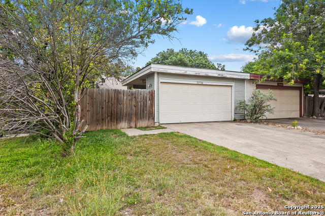 Image 3 of 25 For 11756 Spring Club Dr