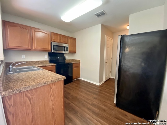 Image 7 of 29 For 6926 Lunar Way