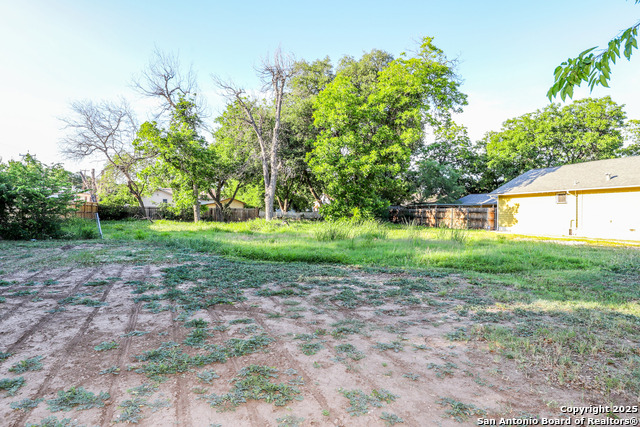 Listing photo id 10 for 255 Park Blvd N