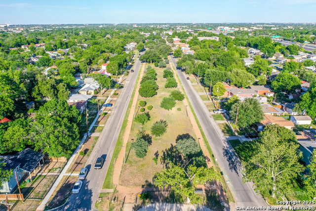 Listing photo id 13 for 255 Park Blvd N