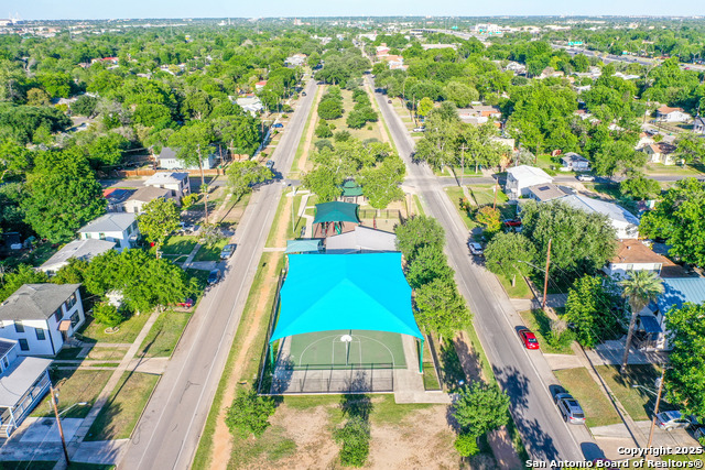 Listing photo id 15 for 255 Park Blvd N