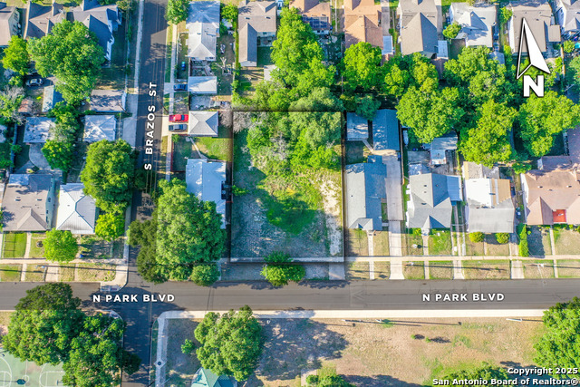 Listing photo id 1 for 255 Park Blvd N
