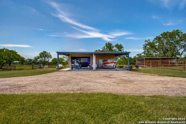 Listing photo id 17 for 174 County Road 351