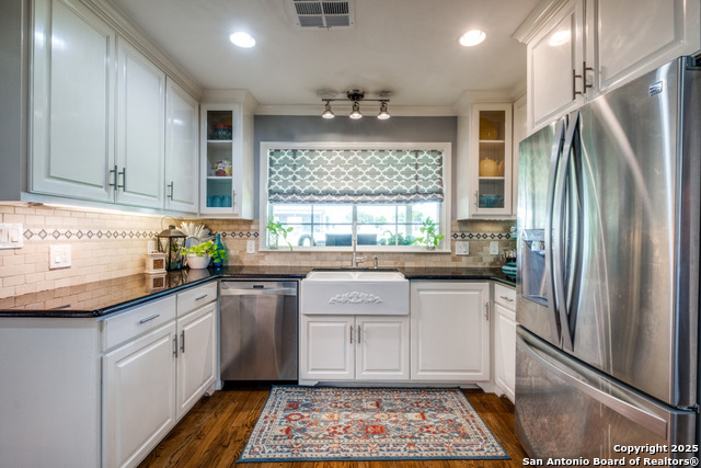 Listing photo id 5 for 174 County Road 351