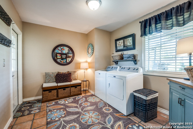 Listing photo id 6 for 174 County Road 351