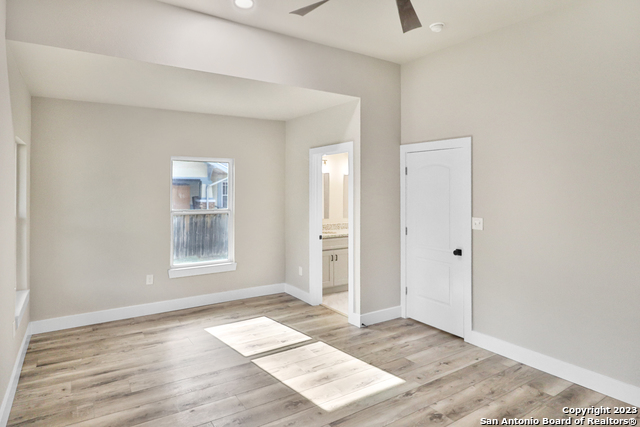 Image 11 of 15 For 858 Steves Ave