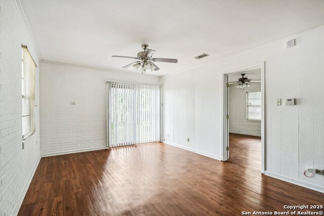 Listing photo id 11 for 7735 Mocking Bird Lane