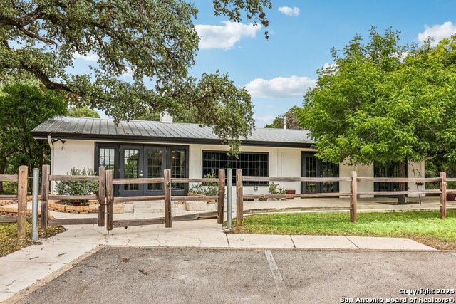 Listing photo id 5 for 7735 Mocking Bird Lane