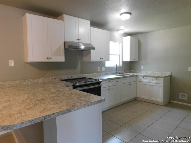 Image 6 of 19 For 3745 Highcliff