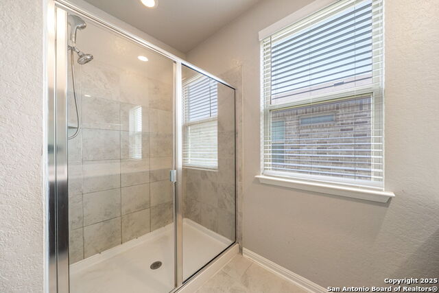 Image 17 of 28 For 13031 Maridell Park