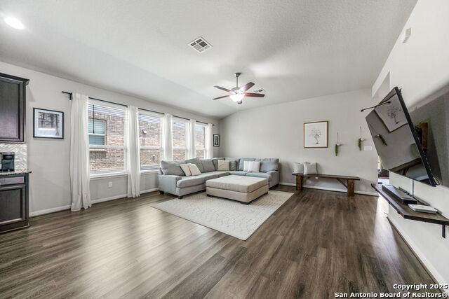 Image 21 of 28 For 13031 Maridell Park
