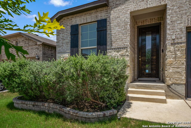 Image 4 of 28 For 13031 Maridell Park