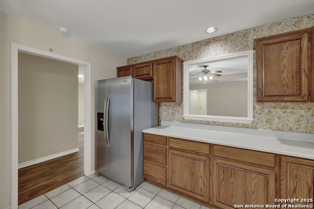 Listing photo id 10 for 2349 Essex Grace
