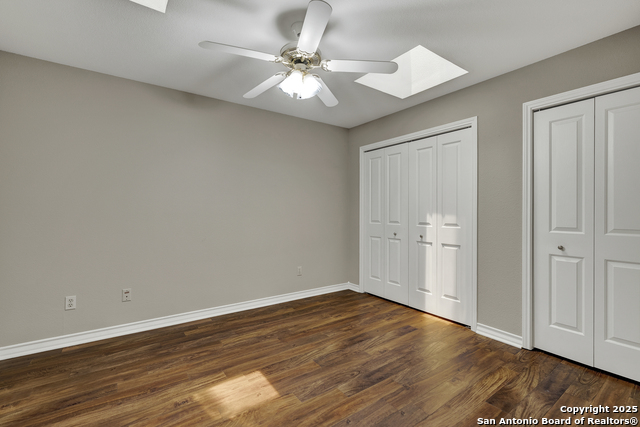 Listing photo id 22 for 2349 Essex Grace