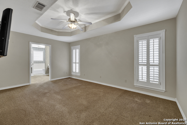 Listing photo id 25 for 2349 Essex Grace