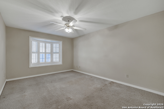Listing photo id 32 for 2349 Essex Grace