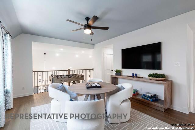 Listing photo id 16 for 2958 Mckinnie