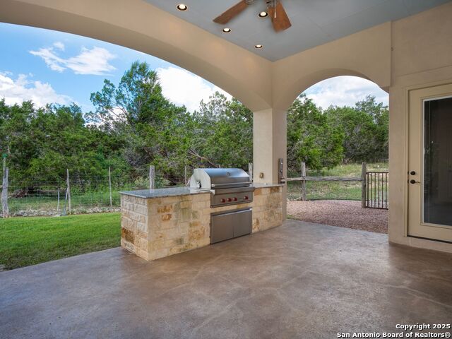 Listing photo id 27 for 103 Falcon Crest