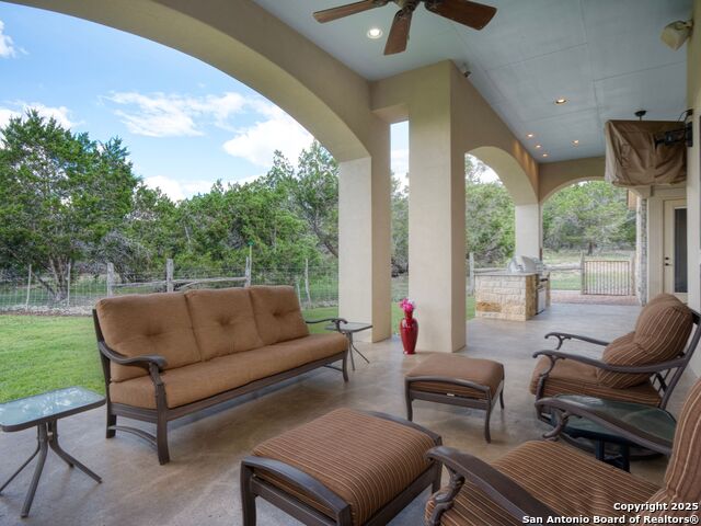 Listing photo id 30 for 103 Falcon Crest