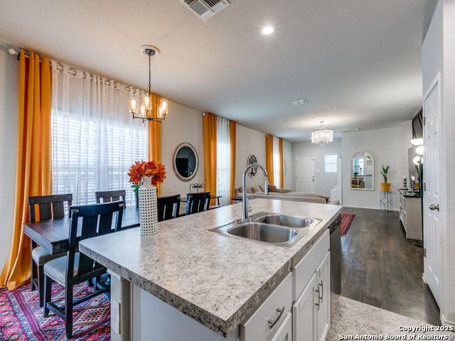 Image 13 of 25 For 607 Pleasanton Spring