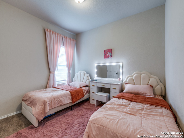 Image 21 of 25 For 607 Pleasanton Spring