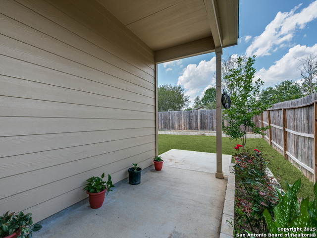 Image 22 of 25 For 607 Pleasanton Spring