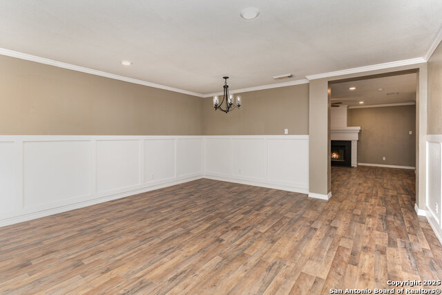 Image 6 of 21 For 4543 Stradford