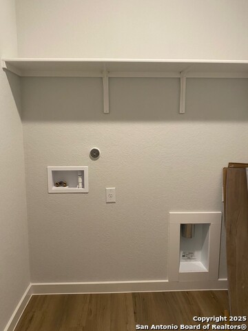 Image 12 of 32 For 2050 Newforest Peak