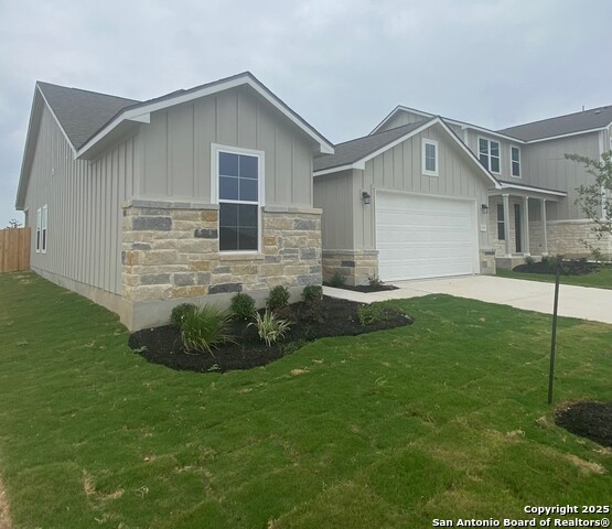 Image 3 of 32 For 2050 Newforest Peak