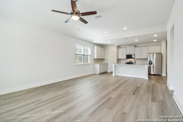 Listing photo id 1 for 11554 Cottage Point