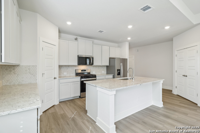Listing photo id 2 for 11554 Cottage Point