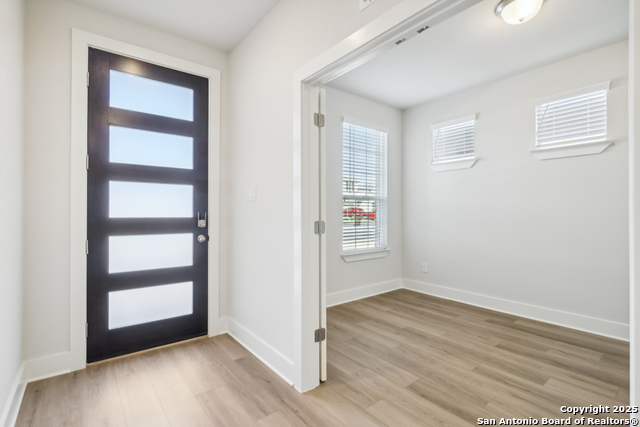 Listing photo id 4 for 11554 Cottage Point