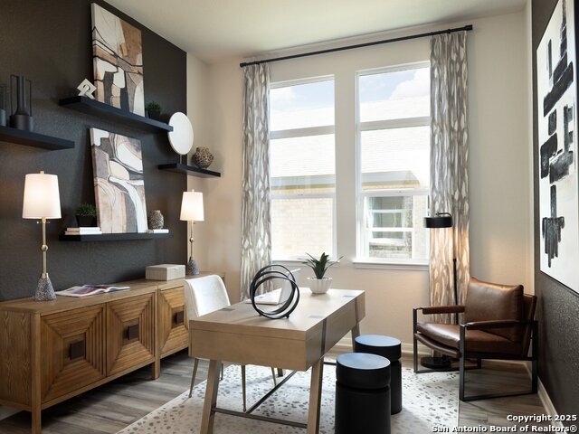 Listing photo id 9 for 9802 Prairie Way Blvd