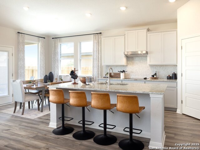 Listing photo id 0 for 9802 Prairie Way Blvd