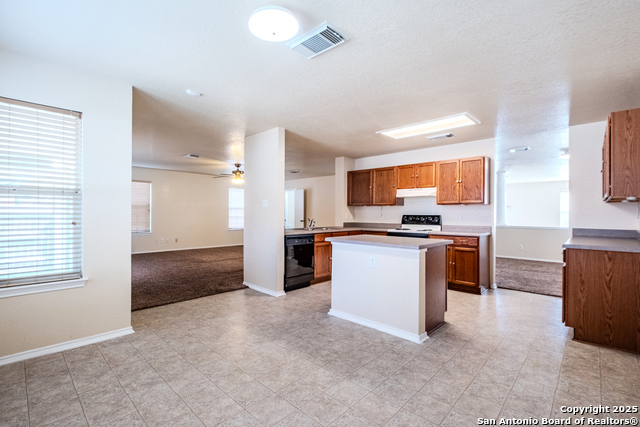 Image 12 of 51 For 7405 Forest Edge