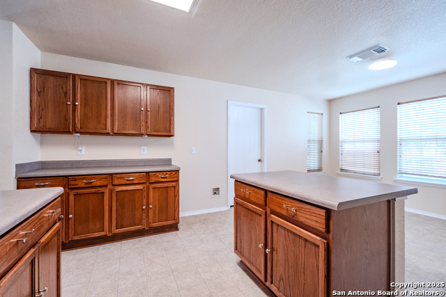Image 15 of 51 For 7405 Forest Edge