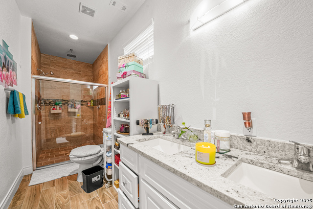 Listing photo id 10 for 9927 Sandy Fld