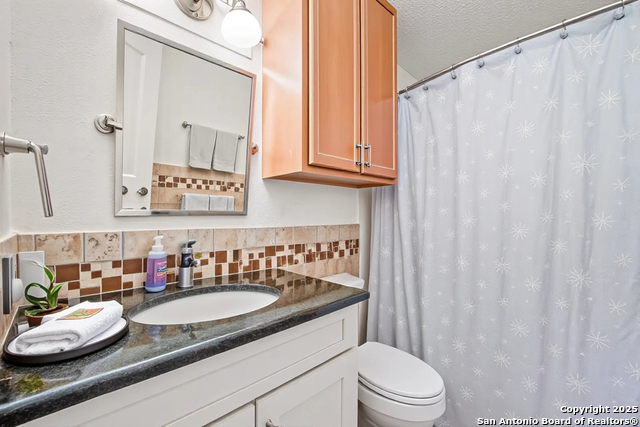 Listing photo id 19 for 9927 Sandy Fld