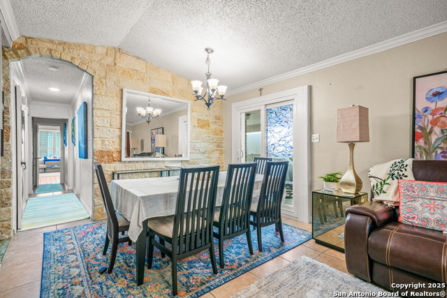 Listing photo id 2 for 9927 Sandy Fld
