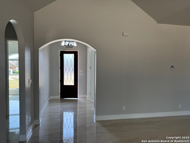 Listing photo id 1 for 15609 Fox Lane
