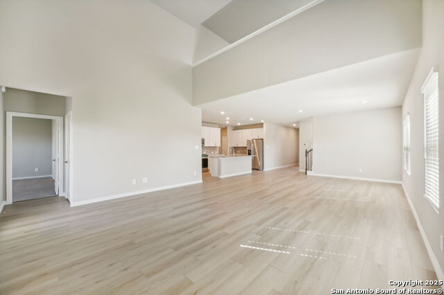 Image 8 of 34 For 11484 Feather Vale
