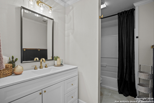 Listing photo id 17 for 220 Glenvalley