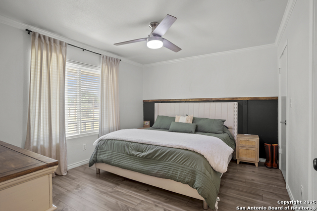 Listing photo id 20 for 220 Glenvalley